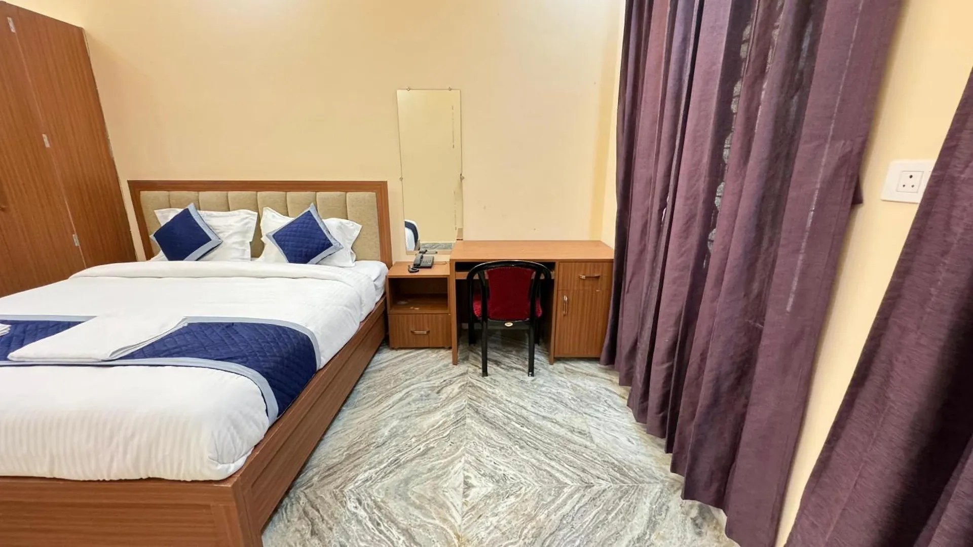 Kashyaam Inn. The Best Place For Your Stay Varanasi Hotel